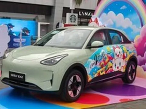 Geely EX2 chính thức chốt giá tại Việt Nam: chỉ từ 459 triệu đồng, đi Hà Nội - Hà Tĩnh trong 1 lần sạc