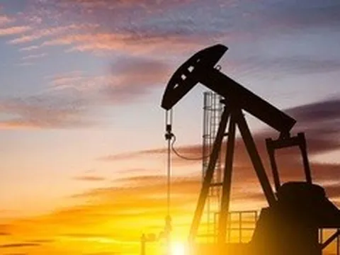 Giá dầu hôm nay 27/3: Tăng trở lại