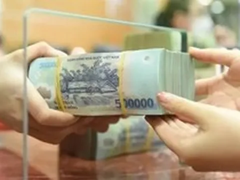 Cách nào ‘hạ nhiệt’ lãi suất?