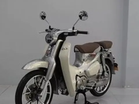 Honda Super Cub nhập Thái giá ngang ngửa SH350i
