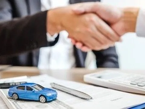 Lãi suất vay mua ô tô tăng mạnh