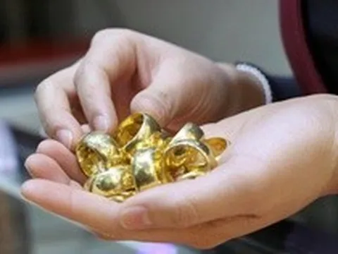 Ngày 6/4: SJC, PNJ, DOJI, Bảo Tín Minh Châu đồng loạt giảm giá vàng