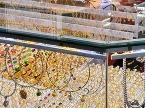 Giá vàng hôm nay, 8-4: Vàng thế giới tăng mạnh