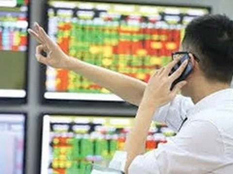 Chứng khoán bùng nổ sau tin được nâng hạng