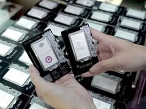 Sáng nay, giá bạc thỏi quay đầu tăng