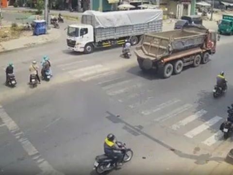 Xe ben va chạm xe máy trên Quốc lộ 13, cô gái tử vong tại chỗ