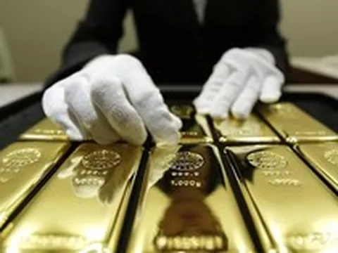 Một thế lực đang mua đều đặn 1.000 tấn vàng/năm bỗng ồ ạt bán ra - chuyện gì đang xảy ra?
