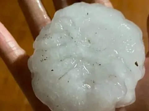 Mưa dông dự báo xảy ra dồn dập sau đợt nắng nóng hiếm gặp 10 năm, cảnh báo thời tiết nguy hiểm