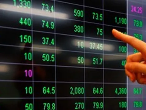 Tiếp tục tăng mạnh, VN-Index lấy lại mốc 1.800 điểm