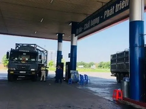 3 doanh nghiệp đầu mối xăng dầu bị phạt
