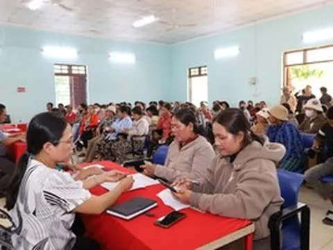 Vụ "Băn khoăn chi tiền hỗ trợ" ở Khánh Hòa: 183 hộ còn lại được mời đi nhận tiền