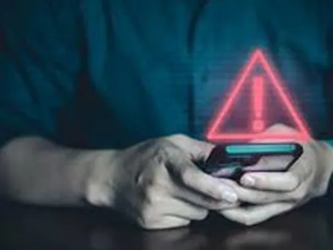 Cảnh báo: Điện thoại xuất hiện 3 dấu hiệu này, rất có thể bạn đã bị theo dõi, nhiều người vô tình bỏ qua và phải trả giá đắt