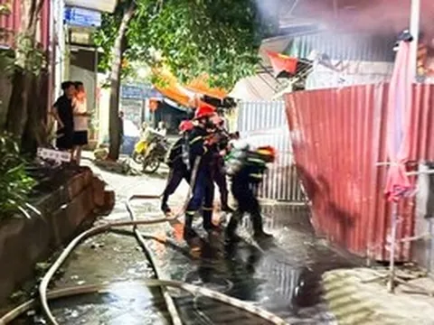 Phát hiện 2 thi thể trong nhà vệ sinh sau khi dập tắt đám cháy