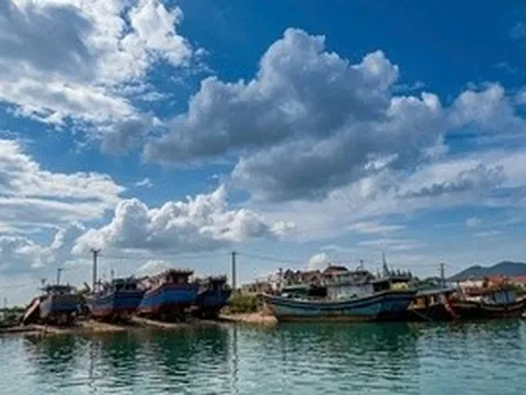 Khốn khổ vì 3 cơ sở sửa chữa tàu tự phát