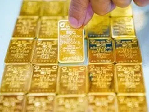 Tối 7-5, giá vàng miếng SJC rút ngắn cách biệt bất ngờ với giá thế giới