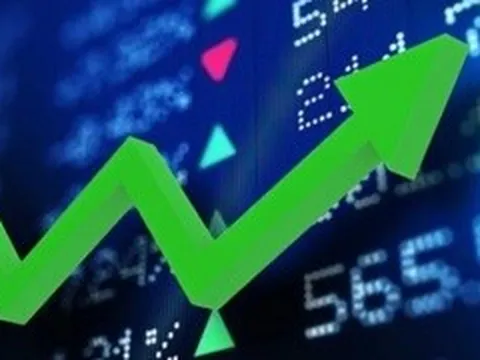 Chứng khoán chinh phục đỉnh 1.900 điểm