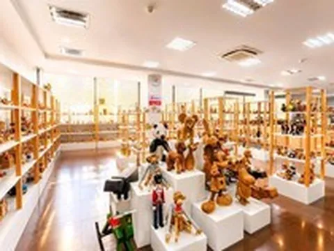 Nhà sản xuất đồ chơi gỗ Nam Hoa trả cổ tức tiền mặt 30% sau tái cấu trúc