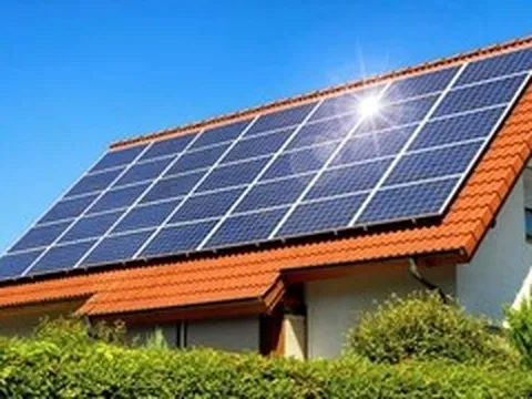 Hóa đơn điện mùa hè tăng cao, lúc nào nên lắp điện mặt trời mái nhà?