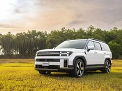 Tháng 5, Hyundai Santa Fe khuyến mại 220 triệu, Stargazer hơn 100 triệu