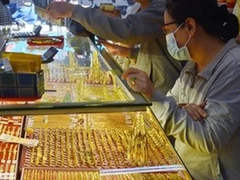 Giá vàng hôm nay 15-5: Đảo chiều lao xuống