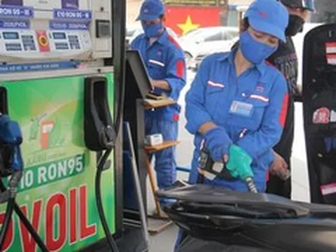 PVOIL bắt đầu dừng bán xăng khoáng RON95, nhiều khách hàng bất ngờ