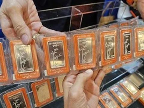 Giá bạc hôm nay 16-5: Chóng mặt khi giá "đổ đèo"