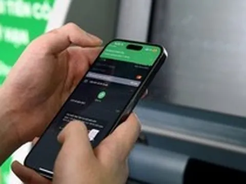 Phong tỏa tài khoản ngân hàng với những ai thực hiện giao dịch chuyển khoản có nội dung sau