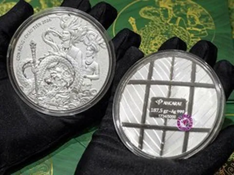 Giá bạc hôm nay 18-5: Diễn biến bất ngờ khi vừa mở cửa tuần mới