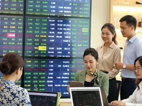 Chứng khoán 18-5: Dòng tiền lớn quay lại, ngân hàng và dầu khí dẫn sóng