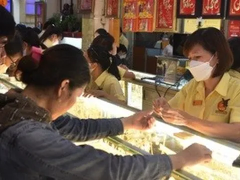 Giá vàng hôm nay 19-5: Tăng mạnh trở lại
