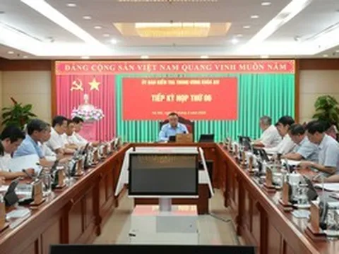 Ủy ban Kiểm tra Trung ương kỷ luật và đề nghị kỷ luật nhiều lãnh đạo, nguyên lãnh đạo 2 tỉnh