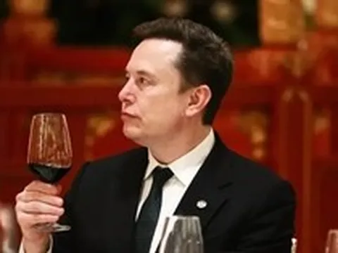 SpaceX chi 2,8 tỷ USD mua turbine khí cho trung tâm dữ liệu AI