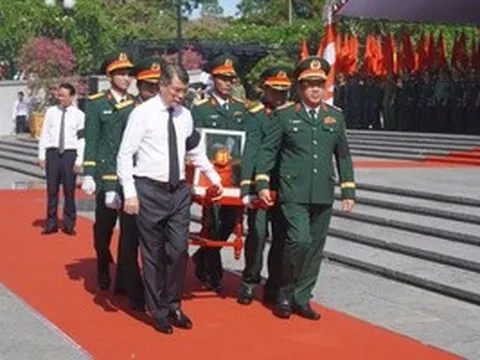 Thủ tướng Lê Minh Hưng dự lễ truy điệu, an táng hài cốt liệt sĩ tại Quảng Trị