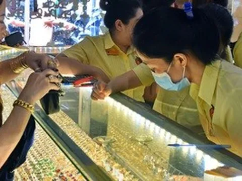 Giá vàng hôm nay 23-5: Bất ngờ đảo chiều giảm mạnh