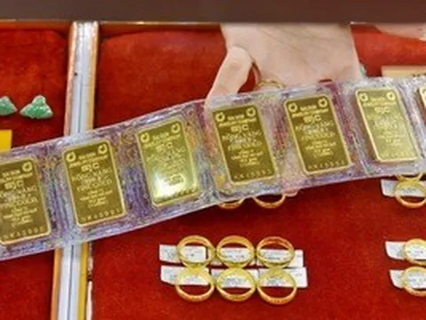 Rớt 30 triệu đồng/lượng từ đỉnh, giá vàng miếng SJC, vàng nhẫn vẫn giảm tiếp