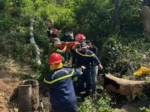 Nhóm học sinh rủ nhau "đi phượt" bằng xe đạp, 2 xe lao xuống vực sâu 50 mét