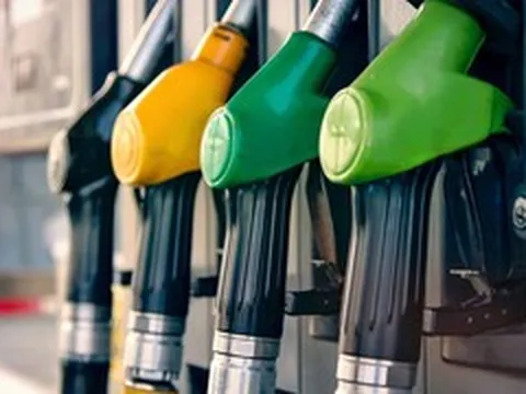 Giá xăng dầu hôm nay 24/5: Đồng loạt đi lên