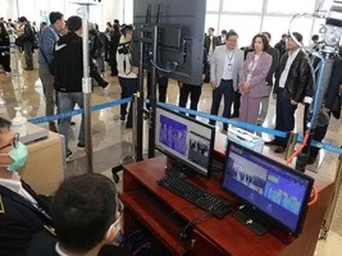 Siết chặt phòng tuyến ngăn dịch Ebola