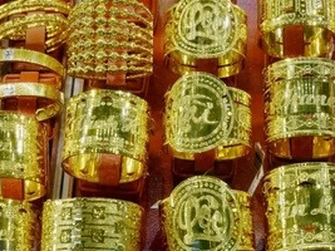 Giá vàng hôm nay 28-5: Tiếp tục giảm