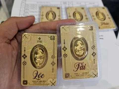 Giá vàng và bạc đang giảm rất nhanh
