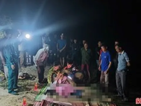 Hiện trường thương tâm vụ lật thuyền trên sông Ngàn Phố khiến 4 người trong một gia đình tử vong