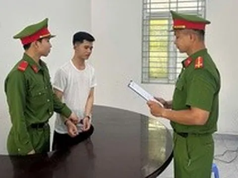 Bắt tạm giam quản lý kiêm thu ngân Đỗ Phú Tâm SN 1999