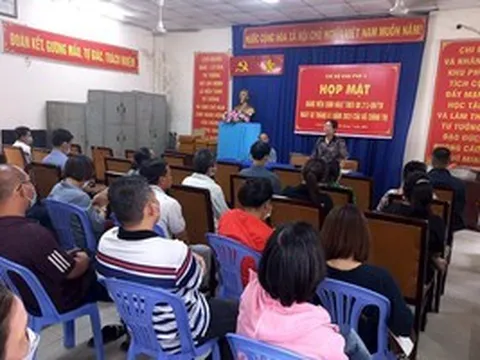 Đảng viên tích cực tham gia phong trào ở khu dân cư