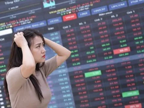 Điều gì khiến VN-Index rơi tự do gần 50 điểm, chính thức thủng mốc 1.800 điểm?