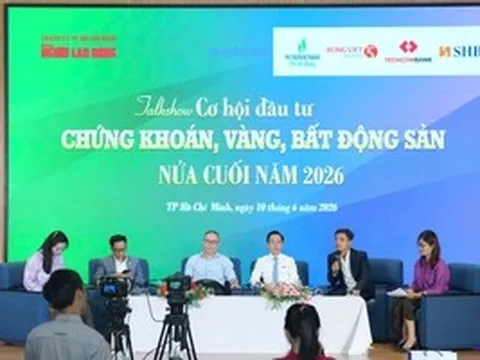 Kiên nhẫn với vàng, chứng khoán nửa cuối năm