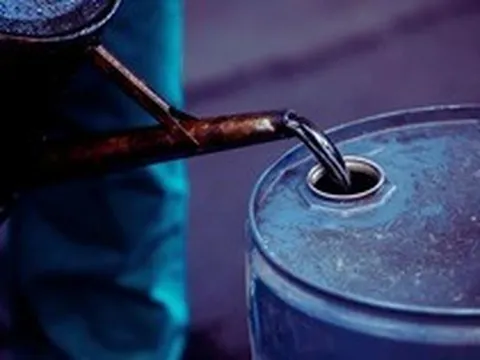 Hàng triệu thùng dầu có thể quay trở lại thị trường sau khi eo biển Hormuz mở cửa - ai cũng mừng trừ 1 tổ chức này