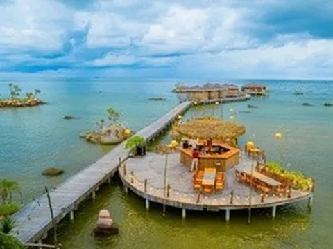Cưỡng chế 9 căn bungalow xây dựng trái phép ở Phú Quốc