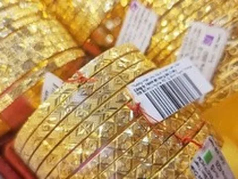 Hai tuần, giá vàng miếng SJC, vàng nhẫn tăng hơn 15 triệu đồng