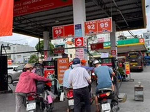 Xăng E5 bỗng đắt hàng, đề xuất kéo dài thời gian lưu thông