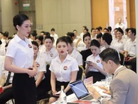 Hãng hàng không mở đợt tuyển tiếp viên lớn nhất từ trước đến nay, miễn phí đào tạo, mức lương hấp dẫn